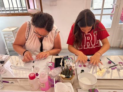 Taller Crea tus propios pendientes